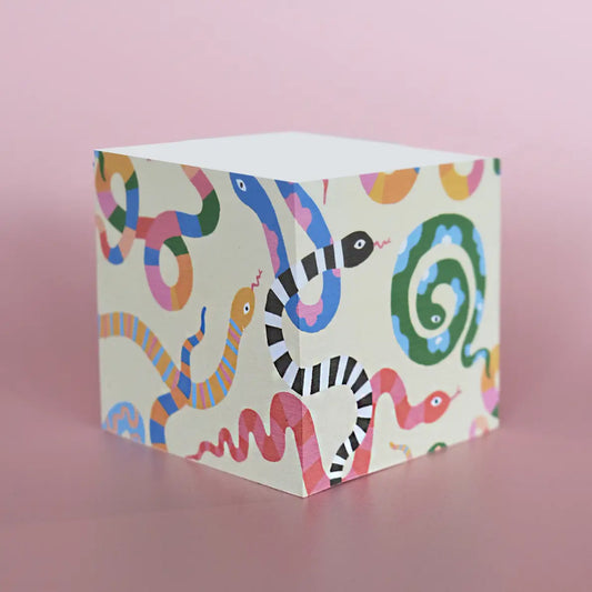 Sticky Note Cube | Colorful Snakes