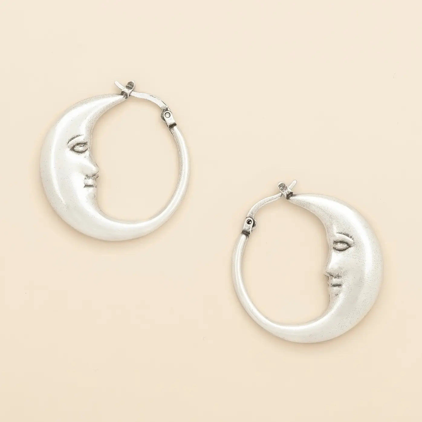 Refined Icon Earring - Moon Hoop/Silver