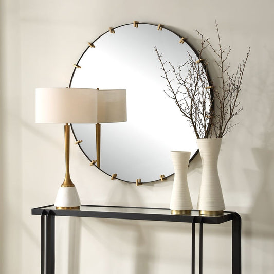 Pali Mirror, Round