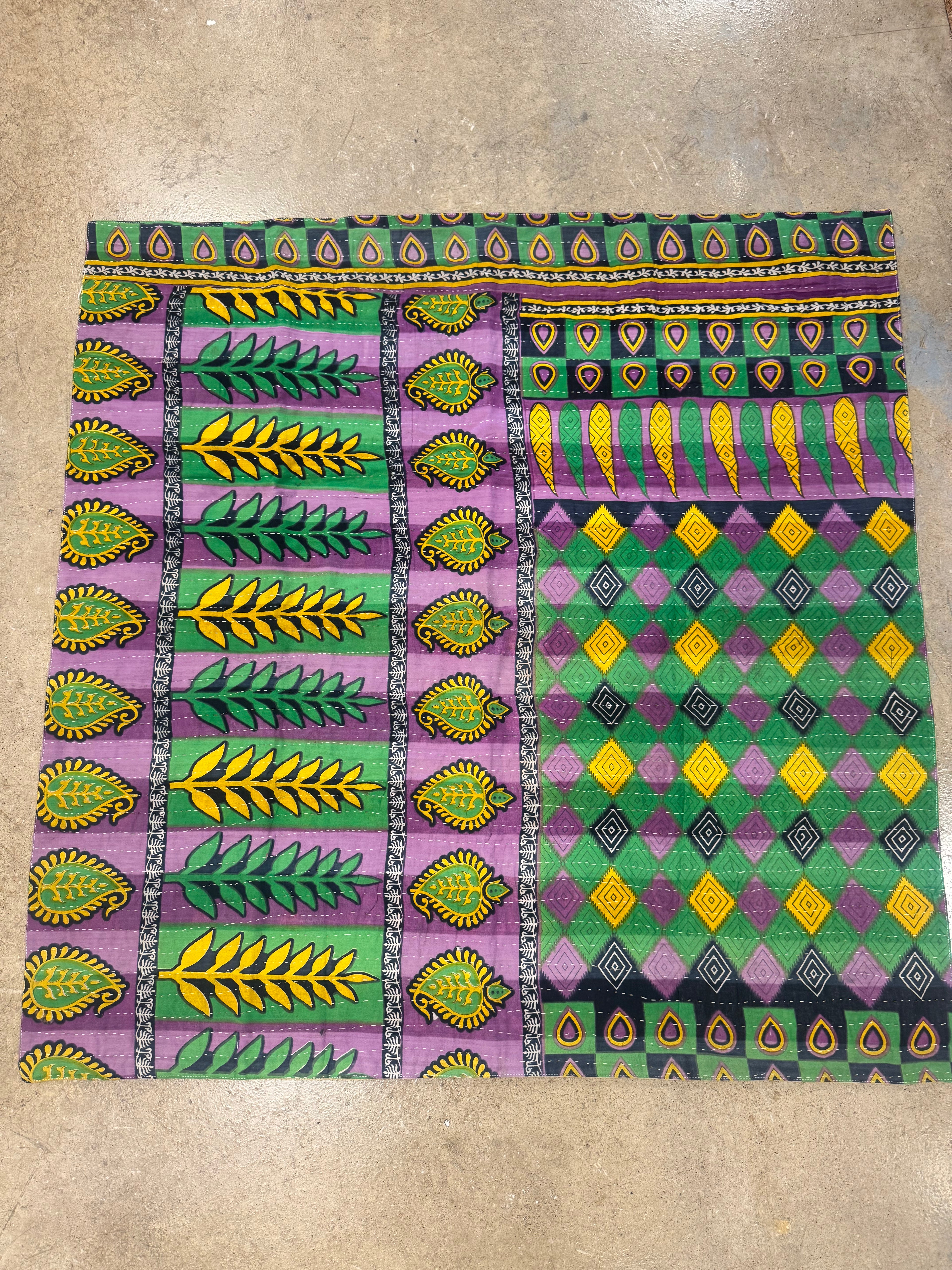 Kantha Topper