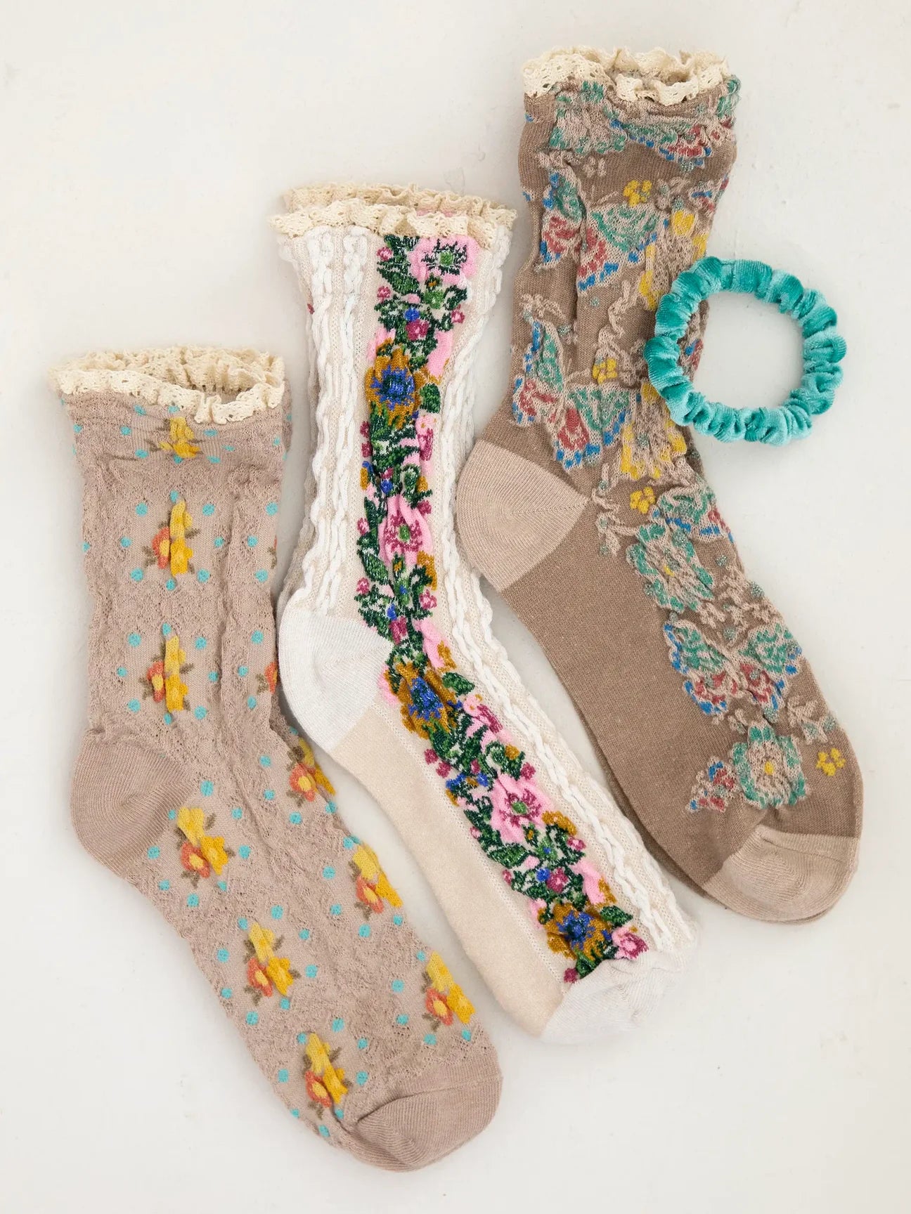 Blossom Socks & Scrunchie, Set of 3 - Ash