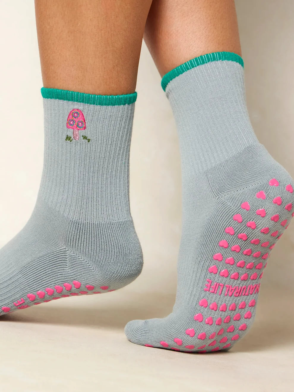 Cutest Pilates Socks - Mushroom