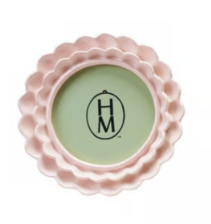Round Resin Ruffled Frame
