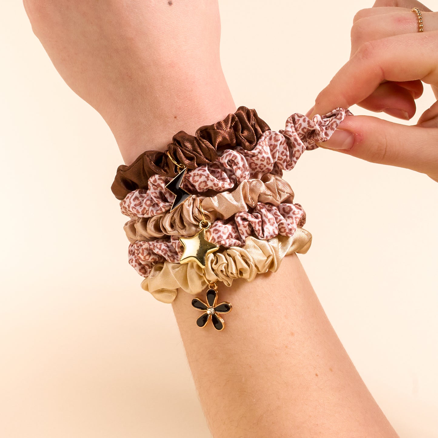 Scrunchie Charm Set - Born Wild