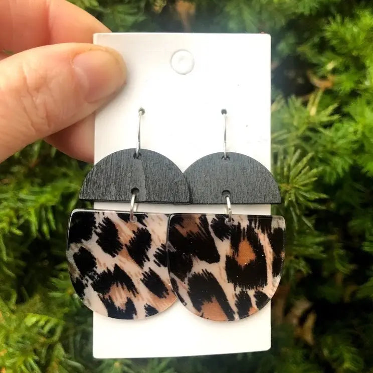 Leopard Wood and Acrylic Deco Drops