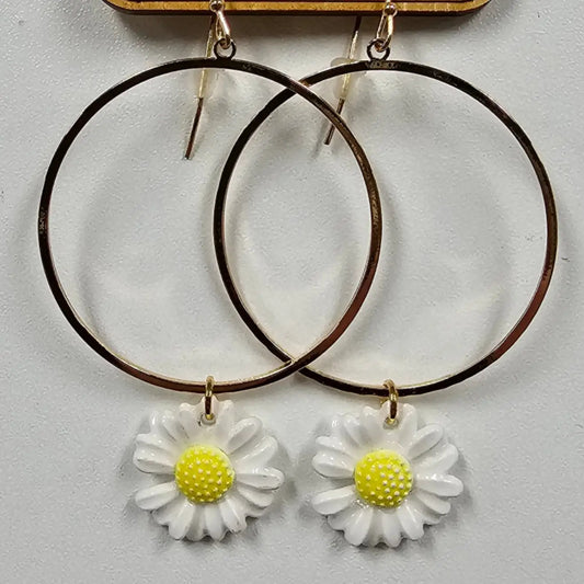 White Daisy Gold Earrings