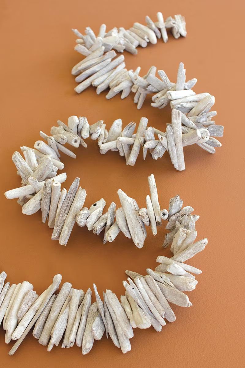 Whitewash Driftwood Garland — image 1