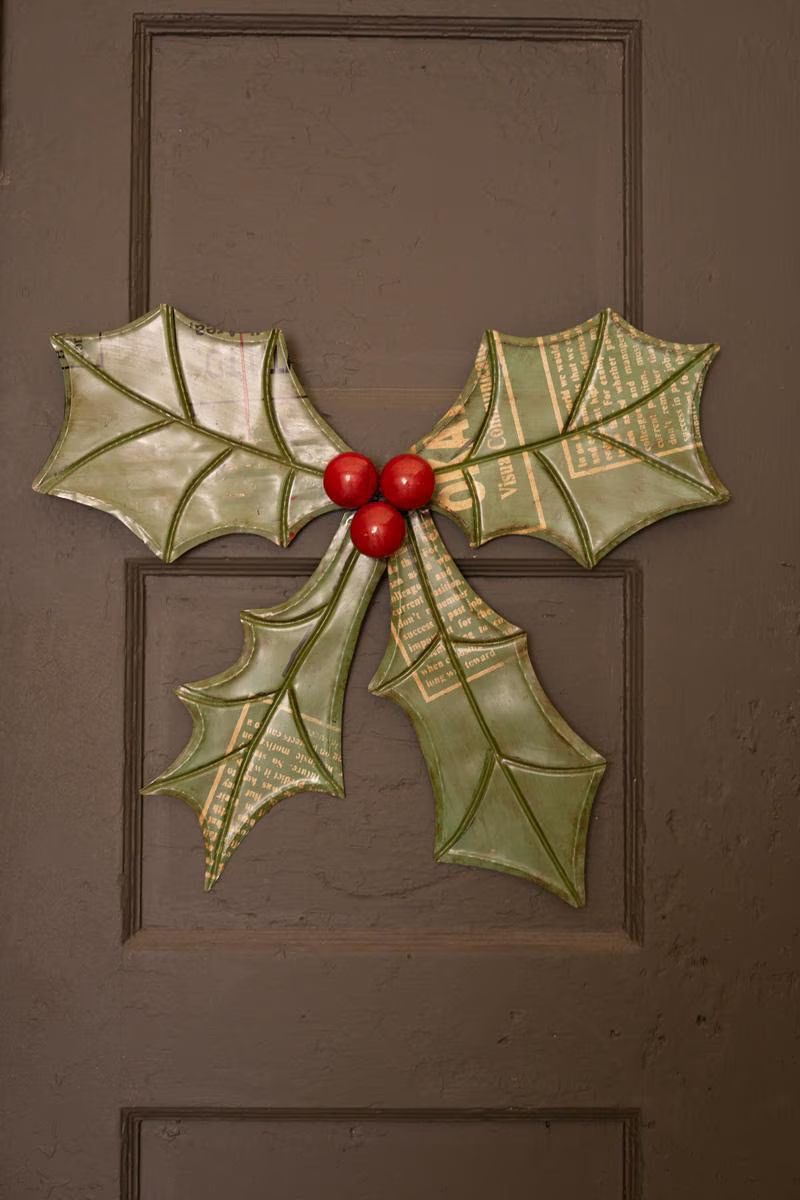 Recycled Metal Holly Door Hanger — image 1
