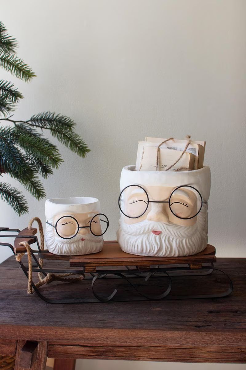 Set of 2 Concrete Santa Planters — image 4