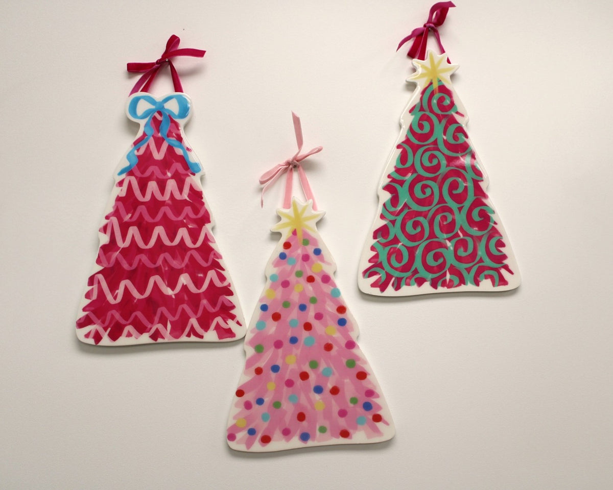 Large Epoxy Cutout Tree Wreath Décor