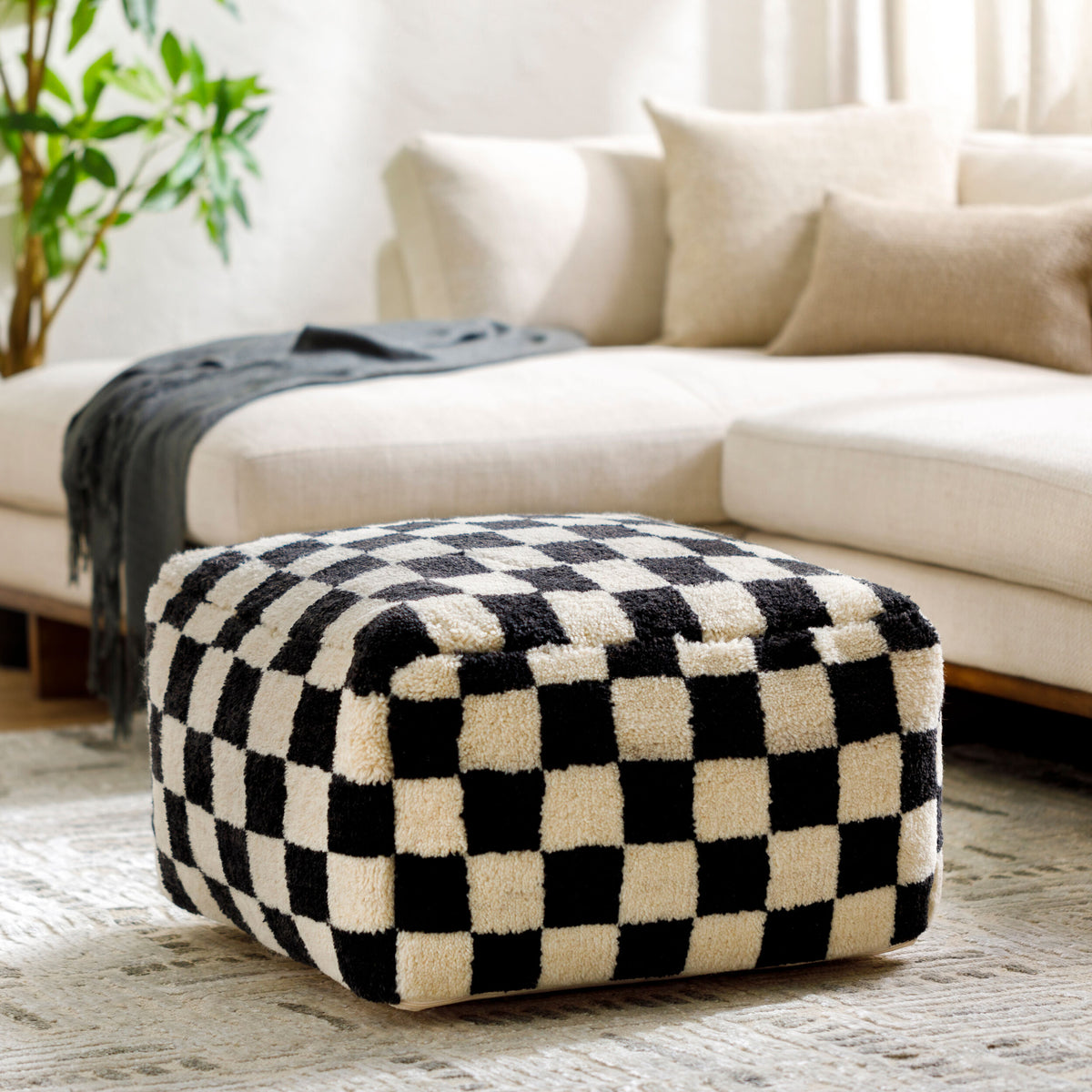 Lukas Pouf