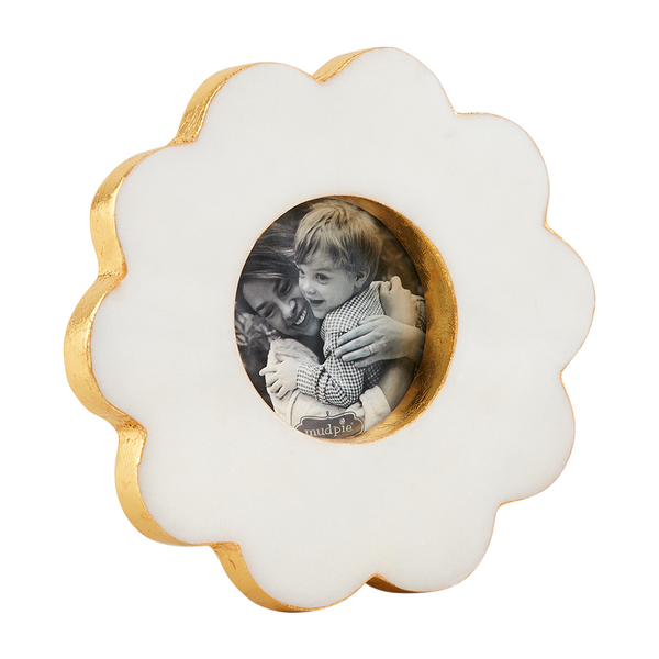 Scallop Marble Frame