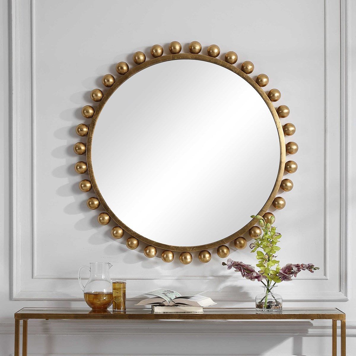 The Cyra Round Mirror, Gold