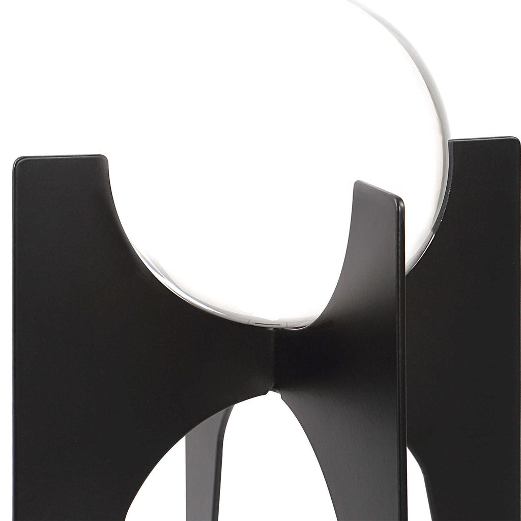 Ellianna, Black