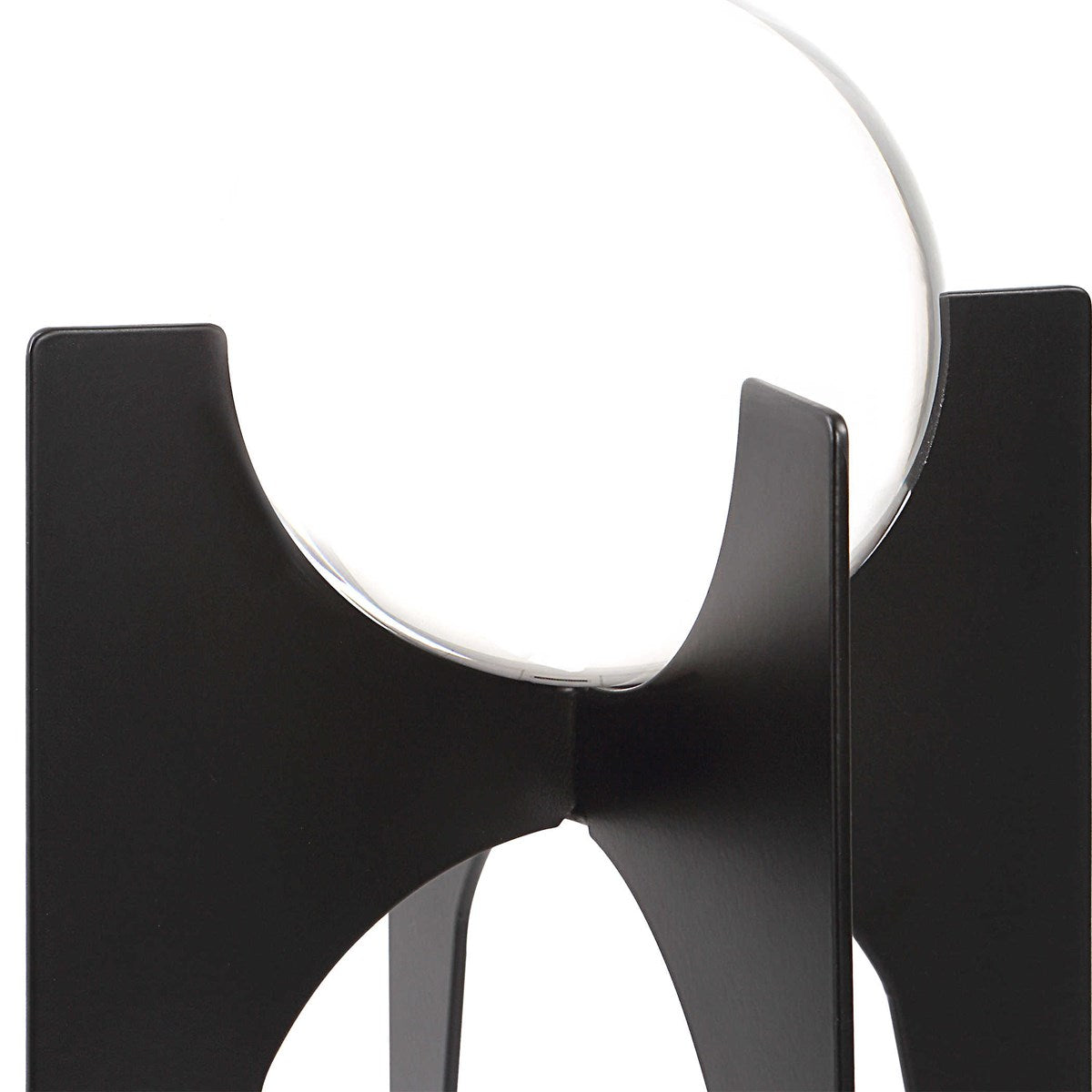 Ellianna, Black
