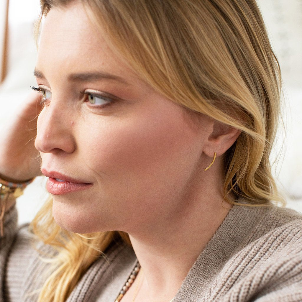 Silver Comet Curve Earring