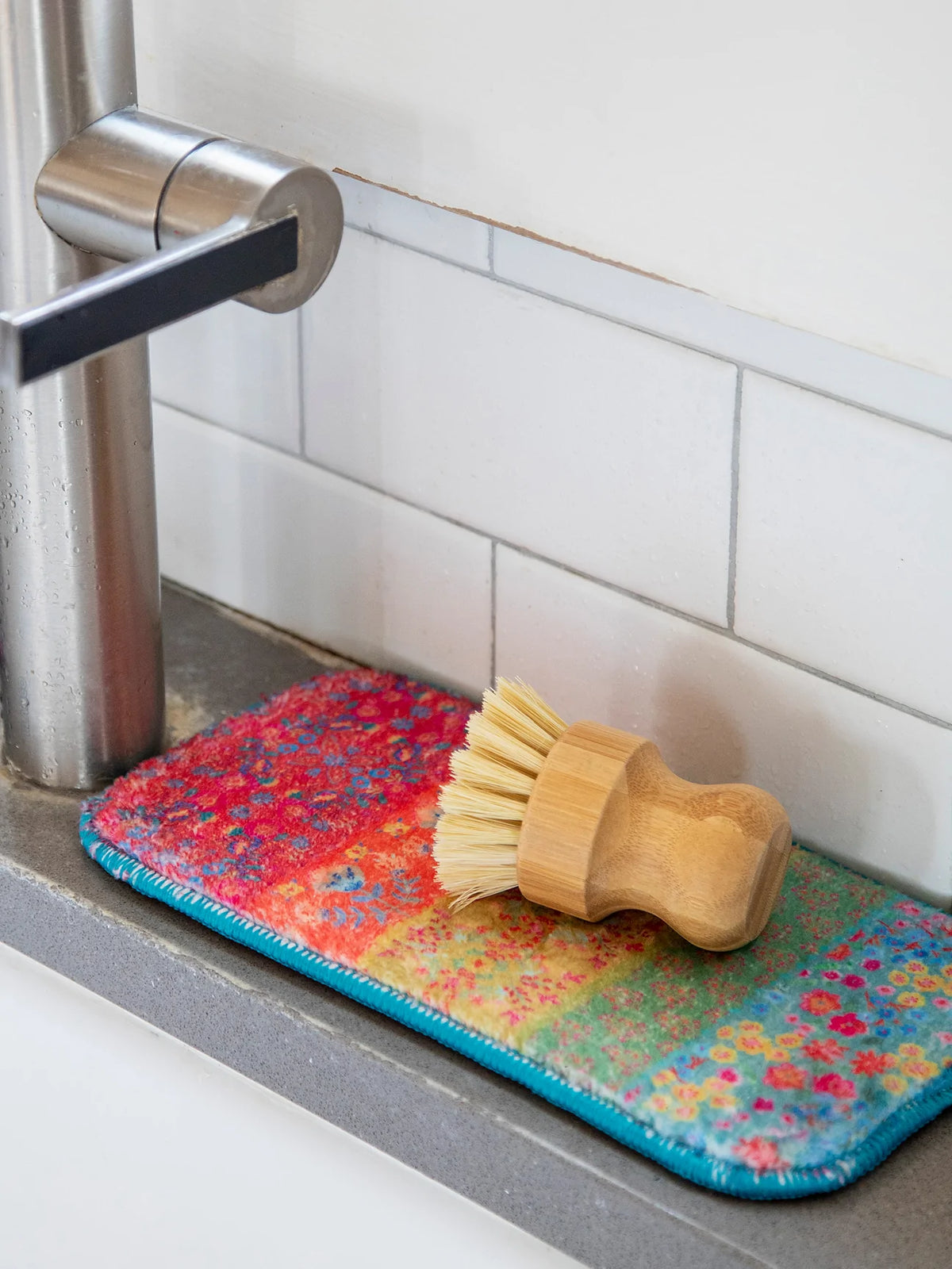 Sink Mate Set of 2 Bright Florals