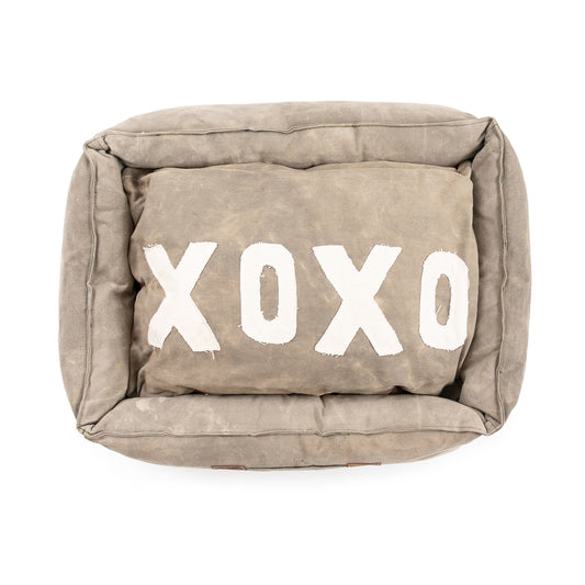 XOXO Dog Bed