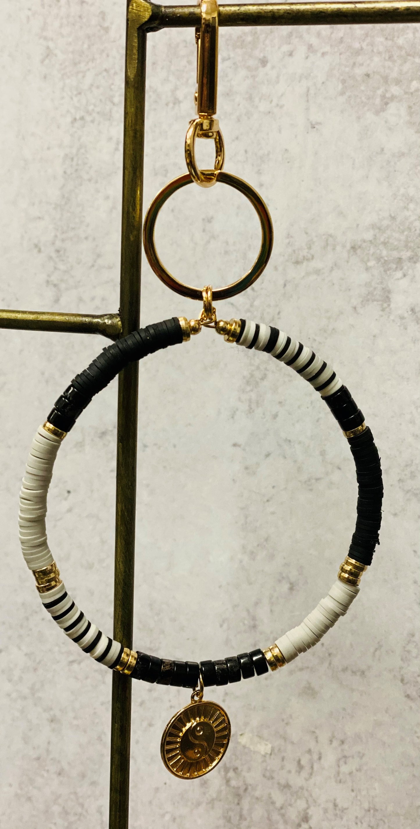 Yin Yang Charm & Bead Key Ring Bracelet-Black